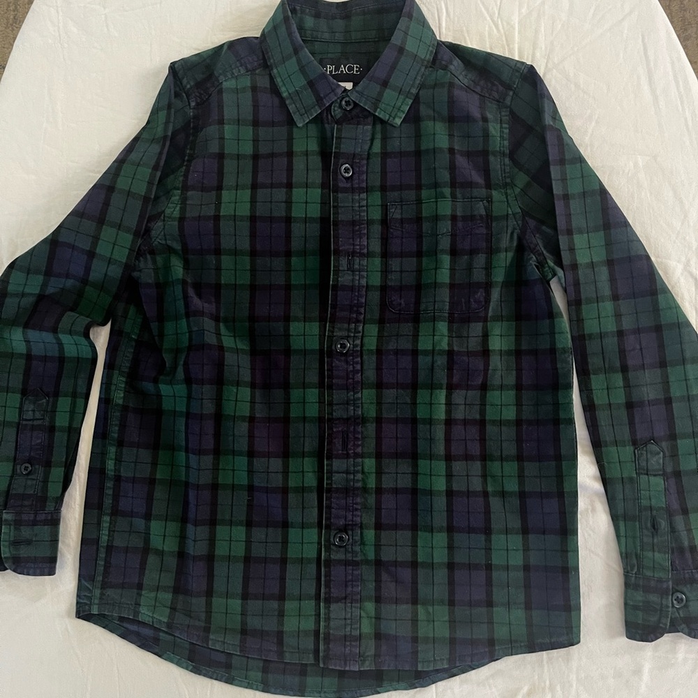Place Green and Black Plaid Shirt